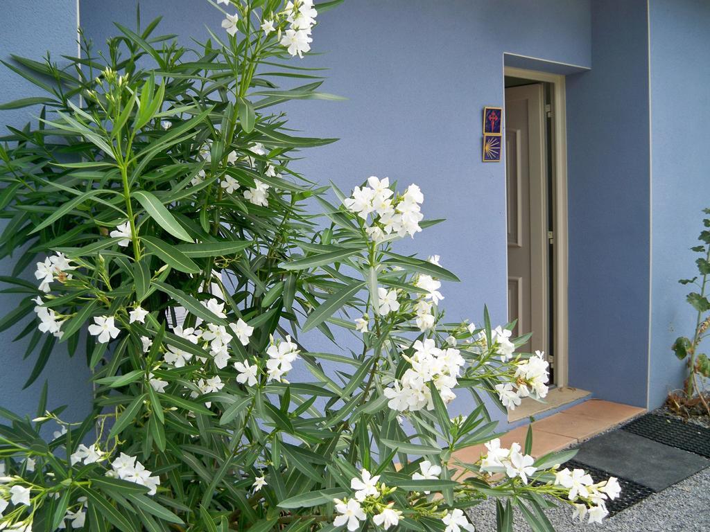 Chambres D'Hotes Relais Milord Estialescq Esterno foto